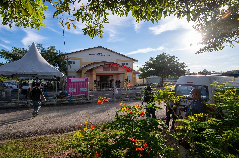 A general view of Dewan Kompleks Japerun, the nomination centre for the Melaka state by election in Tanjung Bidara, Melaka November 8, 2021. u00e2u20acu201d Picture by Shafwan Zaidon