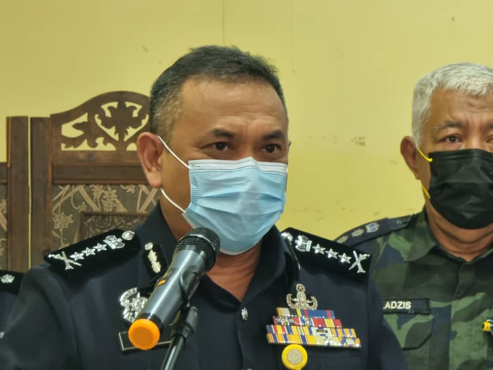 Sarawak Police Commissioner Datuk Aidi Ismail said one of the five women detained at the apartment was a Form 4 student who studies at a school in Petra Jaya. u00e2u20acu201d Borneo Post Online pic