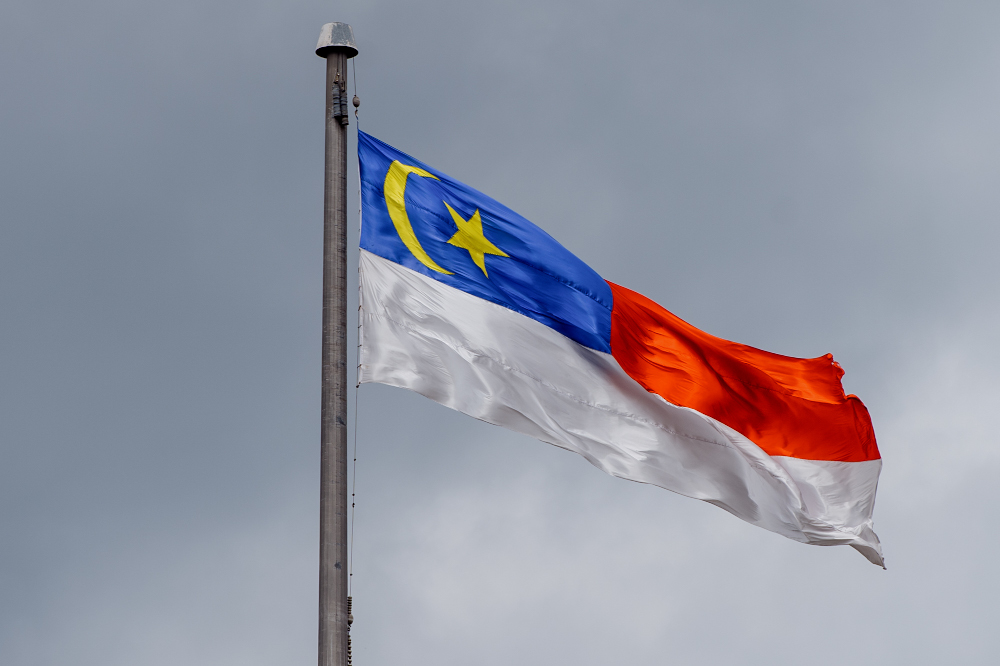 Melaka state flag seen waving at Ayer Keroh, Melaka on November 10, 2021. u00e2u20acu201d Picture by Shafwan Zaidon 
