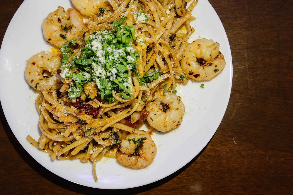 The prawn aglio olio is for those who prefer something spicy as it is seasoned generously with chilli flakes.