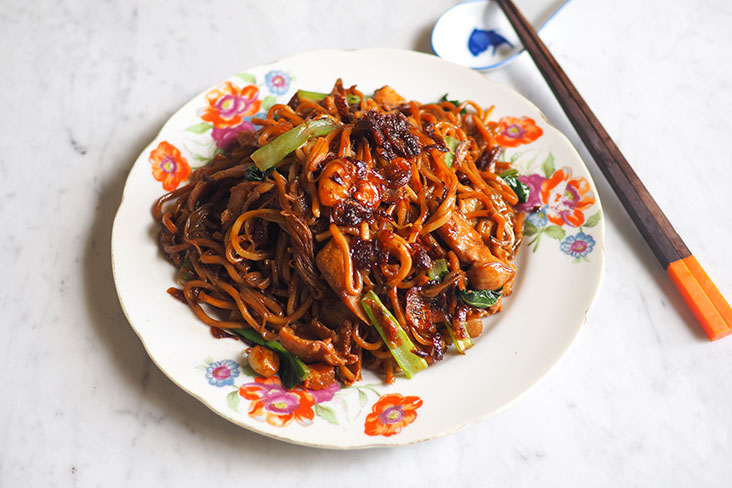 You can also get the rarely seen Hokkien 'char' or the Penang version of fried Hokkien noodles