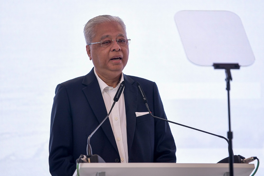 Prime Minister Datuk Seri Ismail Sabri Yaakob delivers a speech during the launch of the Huawei Customer Solution Innovation Centre at the Huawei Malaysia Integra Tower in Kuala Lumpur November 23, 2021. u00e2u20acu201d Bernama pic