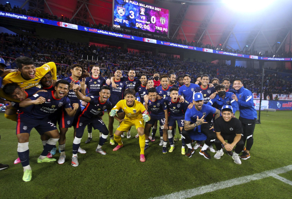 The Southern Tigers came out roaring at the Sultan Ibrahim Stadium in Iskandar Puteri, scoring three goals in the first 15 minutes of the match. u00e2u20acu201d Bernama pic 