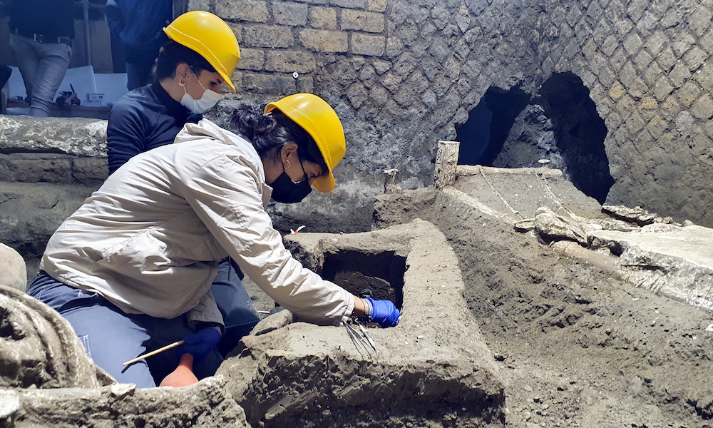 Archaeologists work inside a u00e2u20acu02dcslaves roomu00e2u20acu2122 discovered at a Roman villa near the ancient Roman city of Pompeii, destroyed in 79 AD in volcanic eruption, Italy, 2021. u00e2u20acu201d Reuters picnn