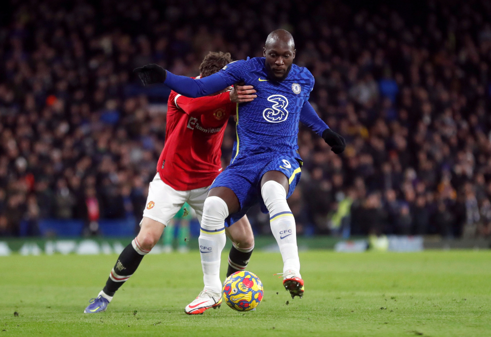 Chelseau00e2u20acu2122s Romelu Lukaku in action in a match against Manchester United at Stamford Bridge, London, November 28, 2021. u00e2u20acu201d Action Images via Reuters