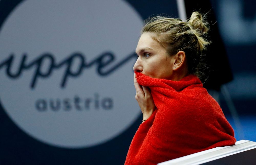 Romania's Simona Halep in action during her round of 16 match against Belarus' Aliaksandra Sasnovich at TipsArena Linz, Linz November 9, 2021. u00e2u20acu201d Reuters pic