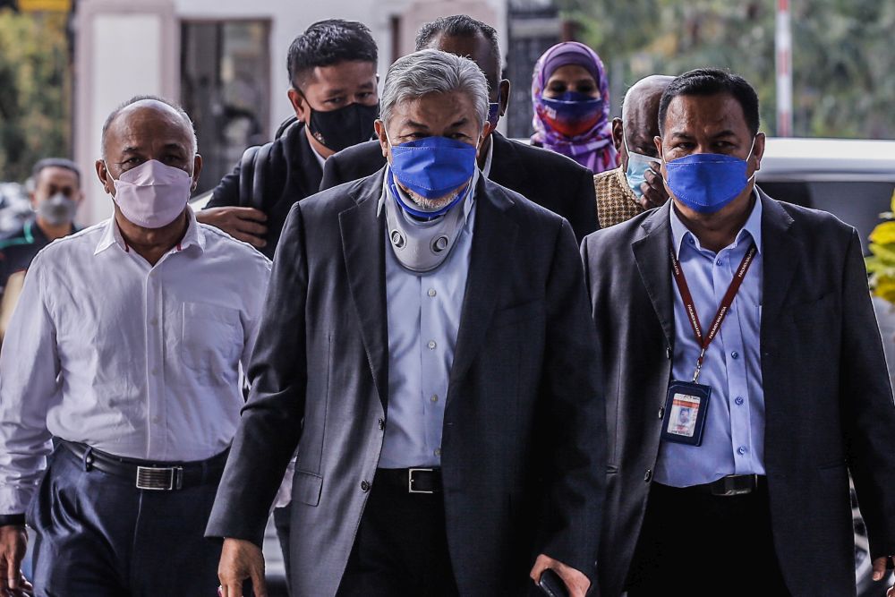 Datuk Seri Ahmad Zahid Hamidi is pictured at the Kuala Lumpur High Court November 22, 2021. u00e2u20acu201d Picture by Hari Anggarann