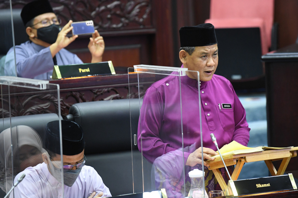 Mentri Besar Datuk Seri Aminuddin Harun presenting the Negri Sembilan Budget 2022 at the second sitting (Budget) of the fourth term of the 14th State Assembly (DUN) in Seremban, November 26, 2021. u00e2u20acu201d Bernama pic 