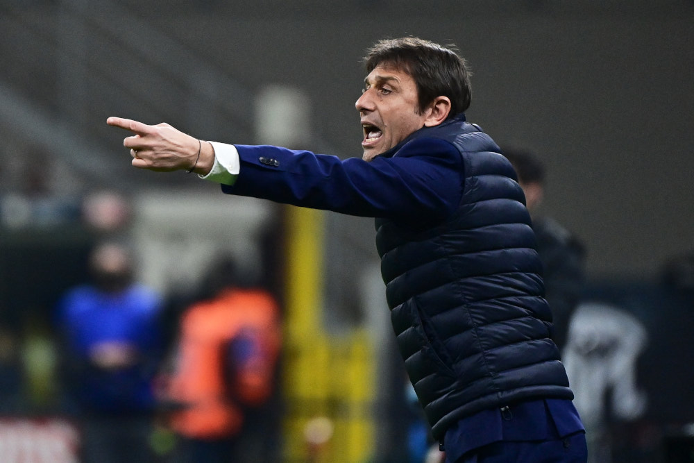 Inter Milanu00e2u20acu2122s Italian coach Antonio Conte shouts instructions from the touch line during the Italian Serie A football match Inter Milan vs Atalanta, at the San Siro stadium in Milan, March 8, 2021. u00e2u20acu201d AFP pic 