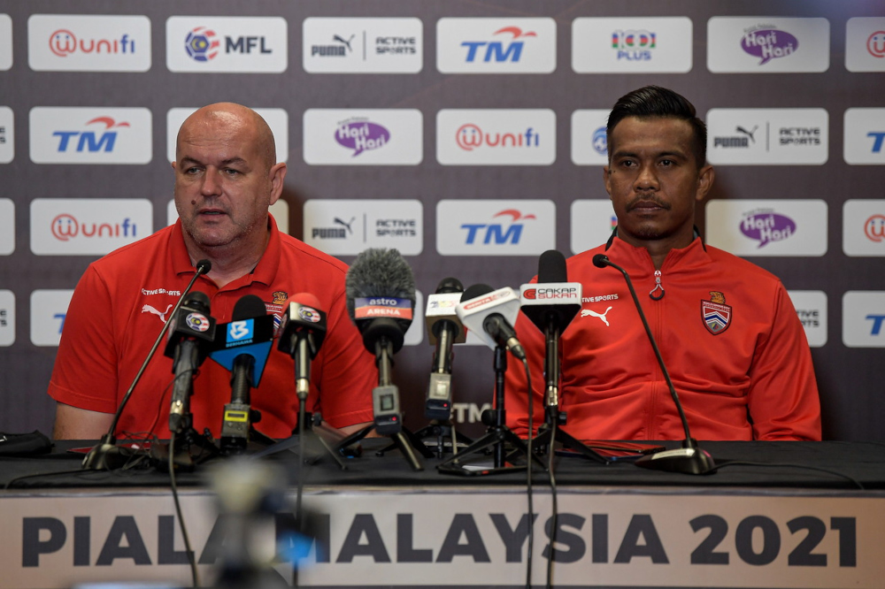 Kuala Lumpur City FC head coach Bojan Hodak speaks at a pre-match press conference in Kuala Lumpur, November 29, 2021. With him is Muhammad Shukor Adan. u00e2u20acu201d Bernama pic 