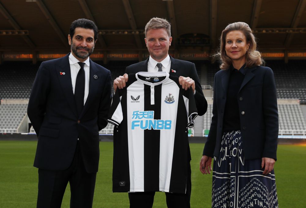 Newcastle United directors Mehrdad Ghodoussi (left) and Amanda Staveley pose with new manger Eddie Howe during the presentation his presentation at St Jamesu00e2u20acu2122 Park, Newcastle November 10, 2021. u00e2u20acu201d Reuters pic