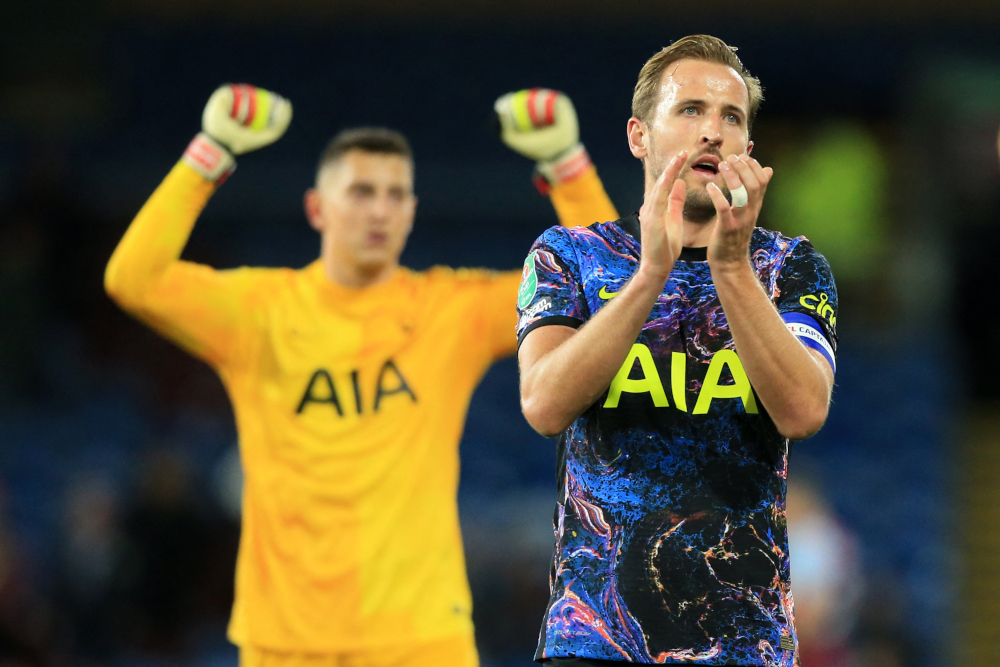Tottenham Hotspur striker Harry Kane celebrates on the pitch after the English League Cup round of 16 football match against Burnley at Turf Moor in Burnley, October 27, 2021. u00e2u20acu201d AFP picnn