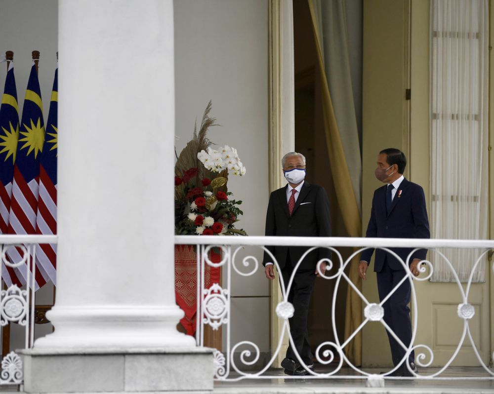 Prime Minister Datuk Seri Ismail Sabri Yaakob and Indonesian president Joko Widodo are pictured at Istana Bogor in Jakarta November 10, 2021. u00e2u20acu201d Bernama pic