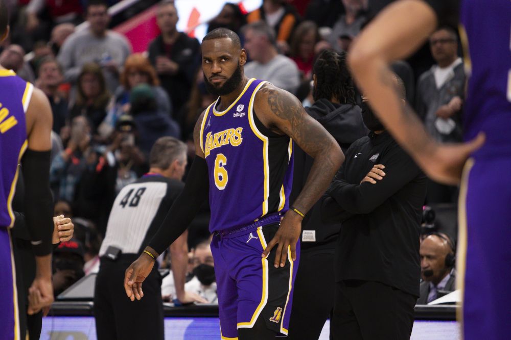 Los Angeles Lakers forward LeBron James (6) reacts after getting ejected from the game during the third quarter against the Detroit Pistons at Little Caesars Arena in Detroit November 21, 2021. u00e2u20acu201d Reuters pic