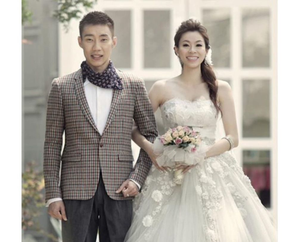 National badminton legend, Datuk Lee Chong Wei pens a cute but emotional message to his wife, Datin Wong Mew Choo for their 9th wedding anniversary. u00e2u20acu201d Picture from Instagram/Datuk Wira Lee Chong Wei