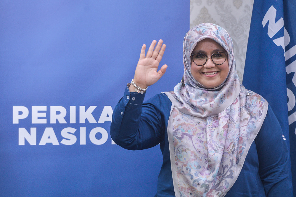 Candidate for Melaka chief minister Datuk Mas Ermieyati Samsudin during a press conference on the announcement at PN headquarters, Kuala Lumpur, November 18, 2021. — Picture by Miera Zulyana