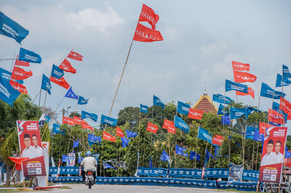 Barisan Nasional, Perikatan Nasional and Pakatan Harapan flags are pictured in Merlimau, Melaka, November 18, 2021. u00e2u20acu2022 Picture by Shafwan Zaidon