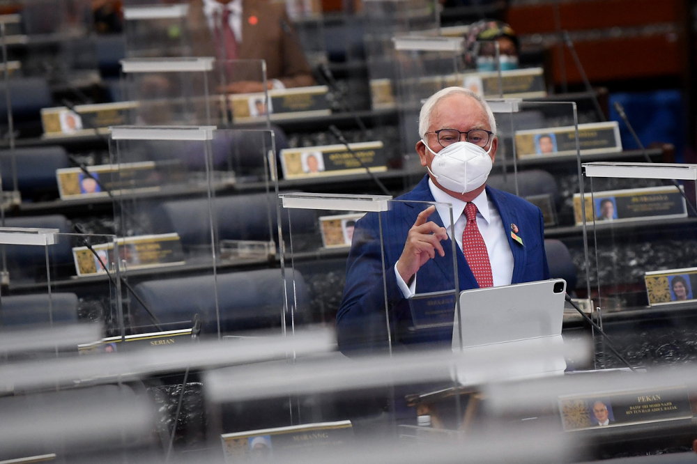 Datuk Seri Najib Razak debating the Supply Bill (Budget) 2022 in the Dewan Rakyat, November 1, 2021. u00e2u20acu201d Bernama pic 