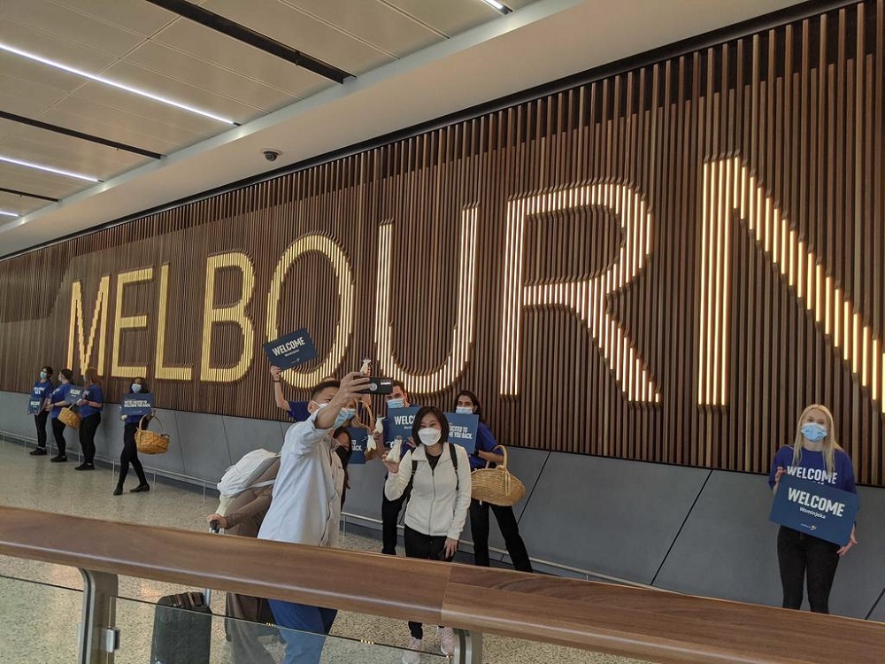 Travellers at the Melbourne Airport  November 21, 2021. u00e2u20acu201d TODAY pic