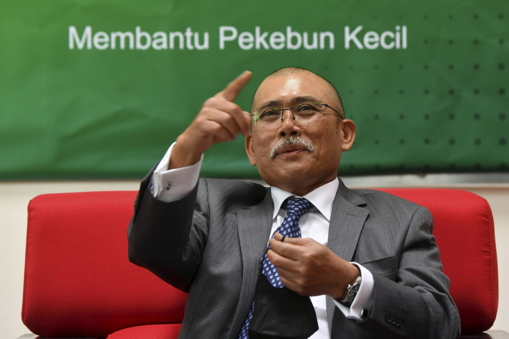 Agriculture and Food Industries Minister Datuk Seri Ronald Kiandee speaks at a press conference after launching the eAgro online platform at Universiti Putra Malaysia in Serdang, November 1, 2021. u00e2u20acu201d Bernama pic 