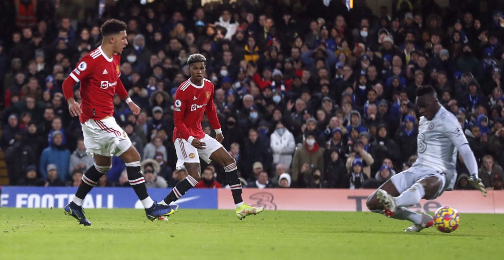 Manchester United's Jadon Sancho scores their first goal against Chelsea at Stamford Bridge, London November 28, 2021. u00e2u20acu201d Reuters pic