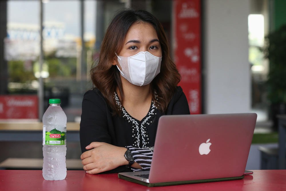 MSU student Michelle Koo says that a lack of fluency in the Malay language needs to be addressed. — Picture by Yusof Mat Isa