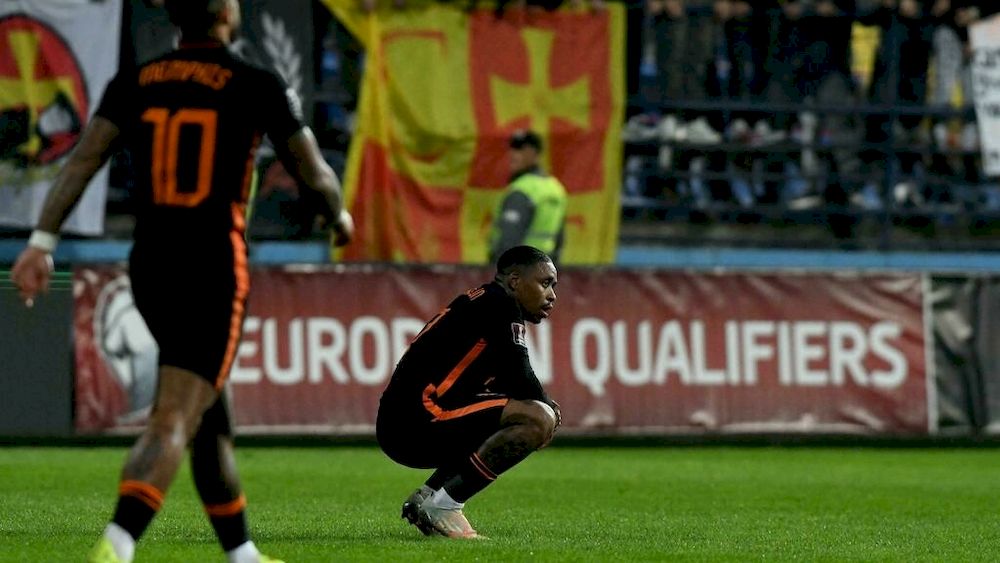 Unhappy ending: Netherlandsu00e2u20acu2122 Steven Bergwijn after Saturdayu00e2u20acu2122s 2-2 draw. u00e2u20acu201d AFP pic