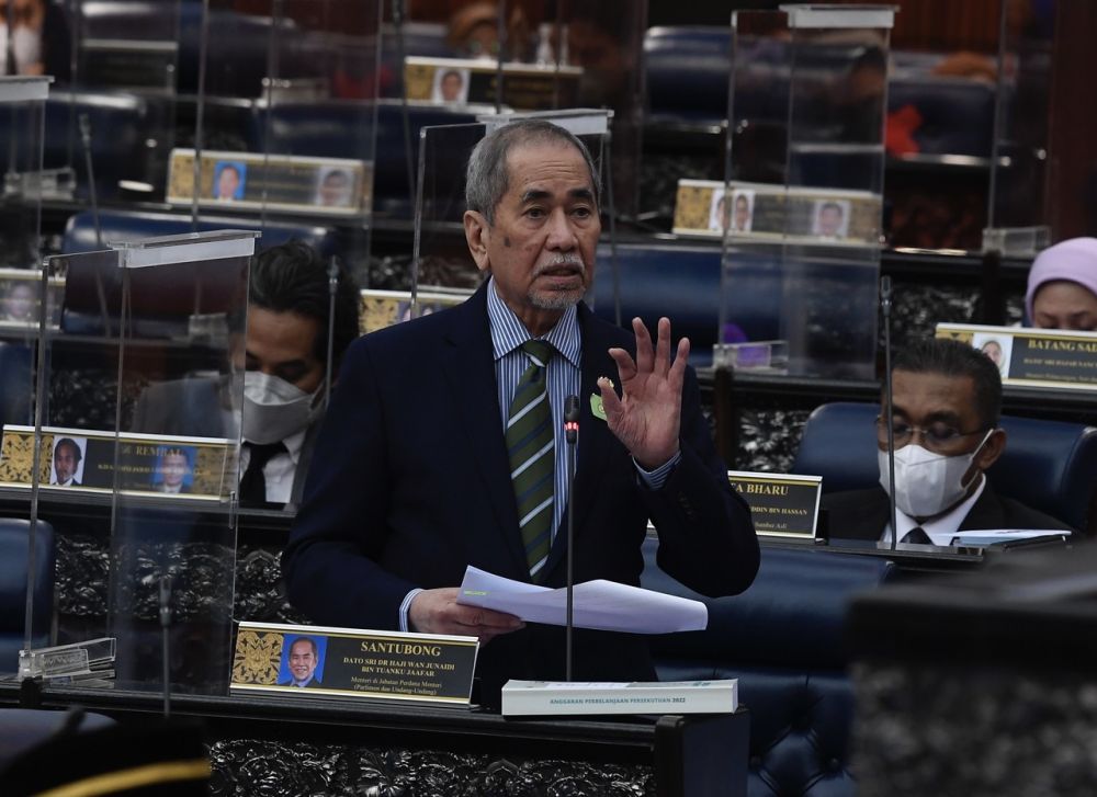 Law Minister Datuk Seri Wan Junaidi Tuanku Jaafar addresses members of Parliament in Dewan Rakyat, Kuala Lumpur November 22, 2021. u00e2u20acu201d Bernama pic