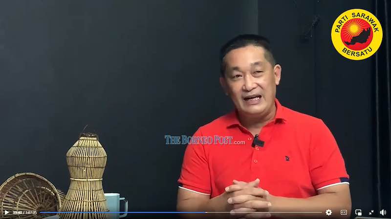 See speaking during the Facebook live session last night. u00e2u20acu201d Picture via Borneo Post