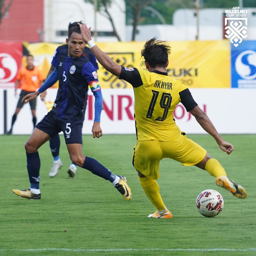 Referee Shukri Hussain Alhunfush awarded Malaysia the penalty after Cambodian Ken Chansopheak fouled Muhammad Akhyar Abdul Rashid in the penalty box, earning himself a yellow card in the process, December 6, 2021. u00e2u20acu201d Picture from Facebook/AFF Suzuki Cup