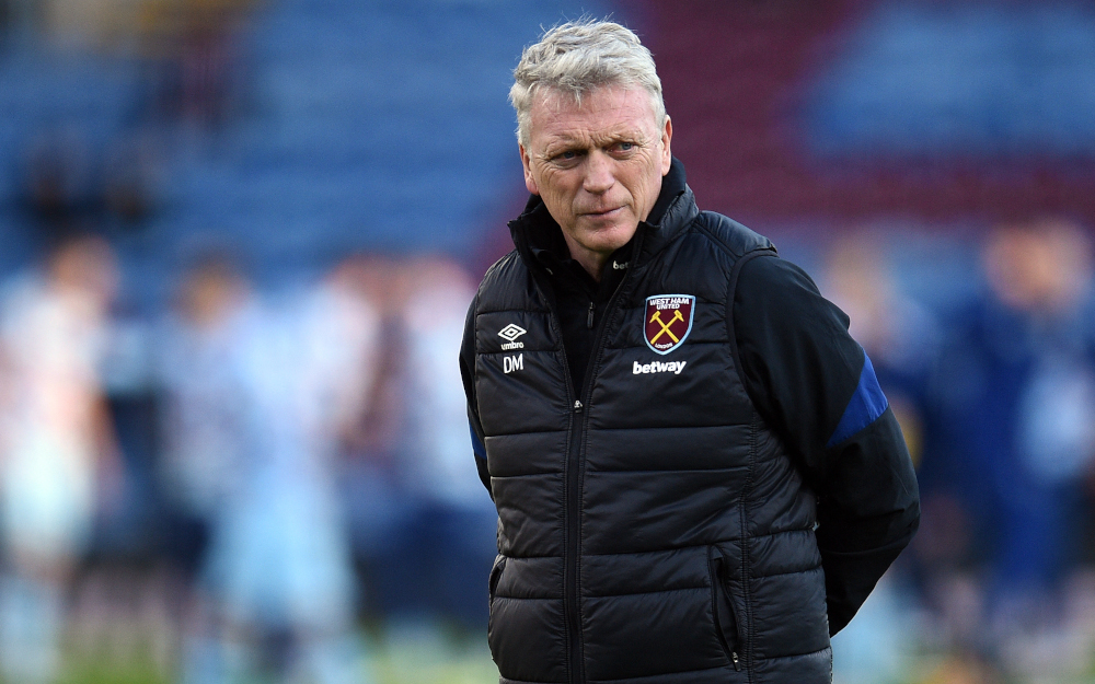 West Ham United manager David Moyes watches his team warm up ahead of the English Premier League football match between Burnley and West Ham United at Turf Moor in Burnley, December 12, 2021. u00e2u20acu201d AFP pic