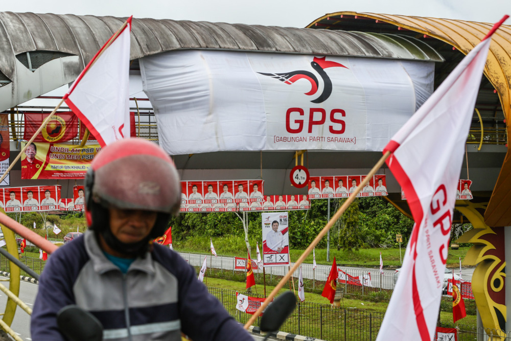 Gabungan Parti Sarawak (GPS) flags are pictured at Kota Samarahan ahead of the 12th Sarawak state election December 10, 2021. u00e2u20acu201d Picture by Yusof Mat Isa