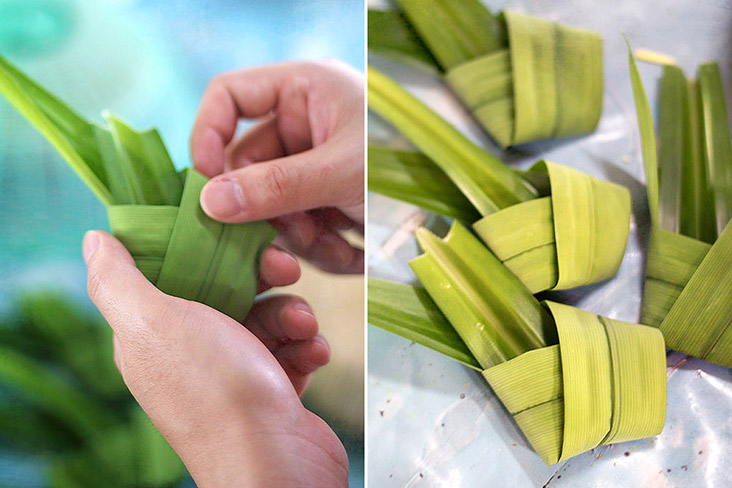 Fold every pandan leaf into a small pocket or parcel.