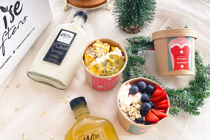 Wise Crafters has launched their Be Oatsome Christmas Combo which includes five tubs of oatmeal and two bottles of kefir. — Picture courtesy of Wise Crafters