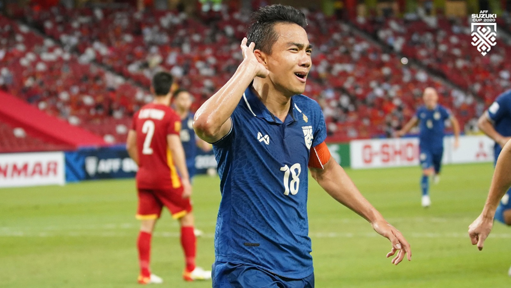Thailandu00e2u20acu2122s skipper Chanathip Songkrasin almost bagged his hattrick after the interval but his right-footed effort from outside the box went high in the 57th minute. u00e2u20acu201d Picture from Facebook/AFF Suzuki Cup