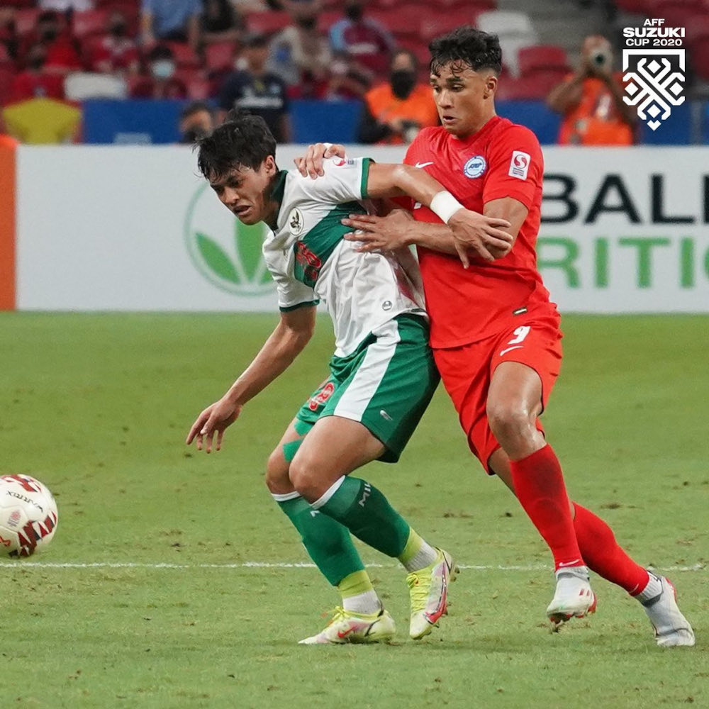 Four-time champions Singapore bounced back from a goal down to hold Indonesia to a 1-1 draw in the 2020 AFF Cup semifinal first leg at the Singapore National Stadium tonight. u00e2u20acu201d Picture from Facebook/AFF Suzuki Cup 