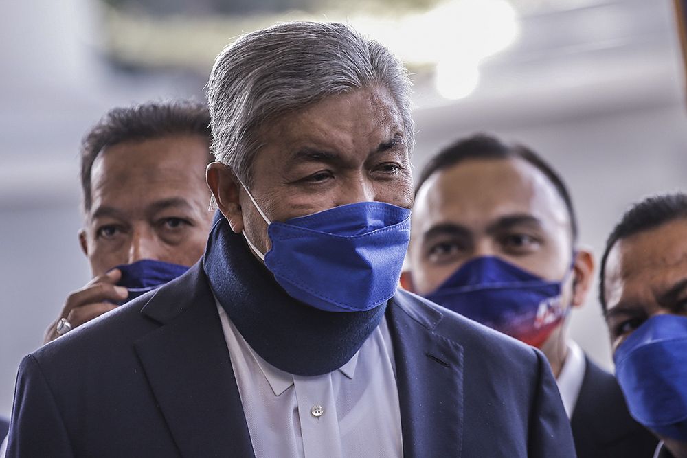 Datuk Seri Ahmad Zahid Hamidi is pictured at the Kuala Lumpur High Court December 6, 2021. u00e2u20acu201d Picture by Hari Anggara