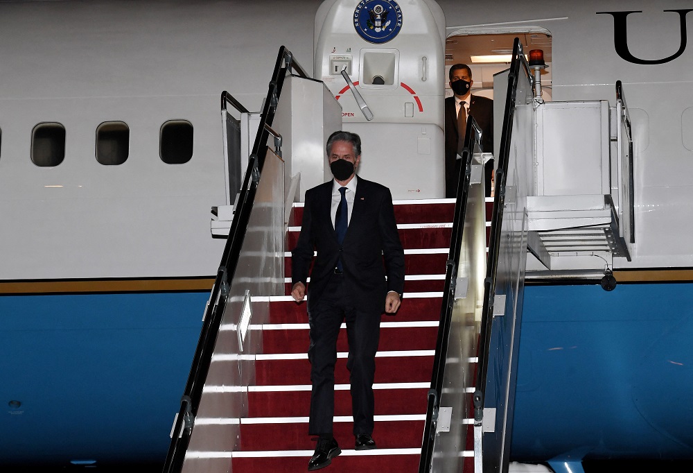 US Secretary of State Antony Blinken arrives at Subang Airport in Kuala Lumpur December 14, 2021. ― Olivier Douliery/Pool via Reuters