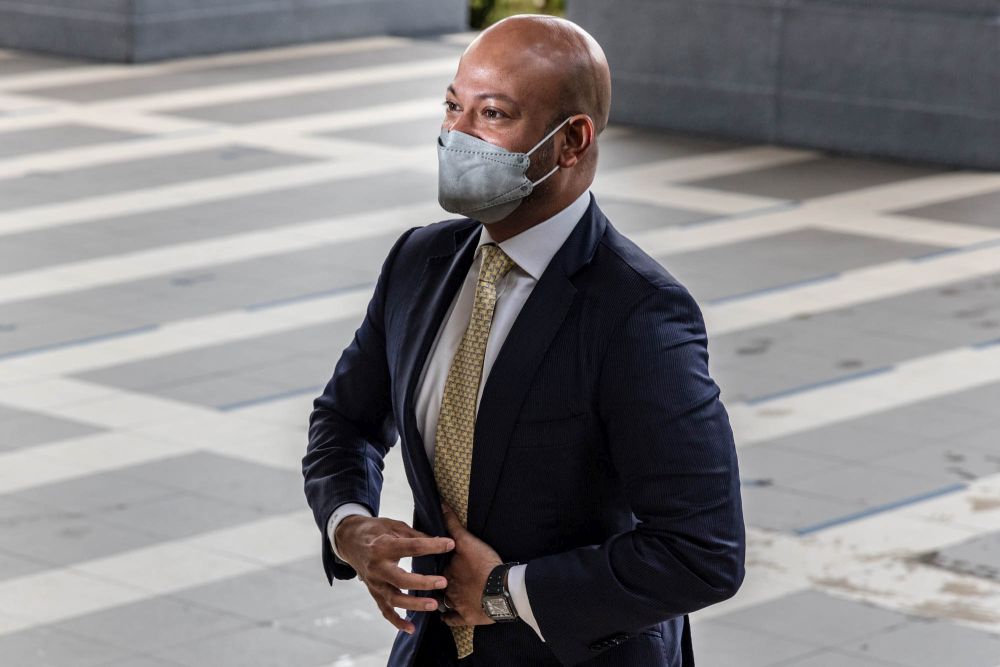 Former 1MDB chief executive Arul Kanda Kandasamy is pictured at the Kuala Lumpur High Court December 22, 2021. — Picture by Firdaus Latif