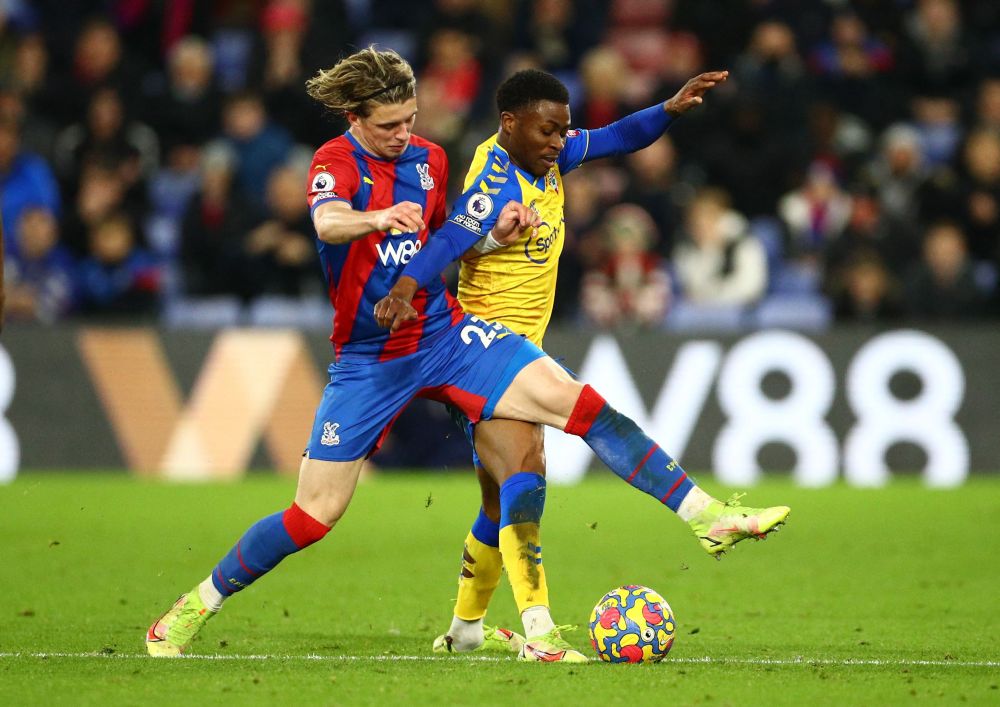 Crystal Palace's Conor Gallagher (left) in action with Southampton's Nathan Tella at Selhurst Park in London December 15, 2021. u00e2u20acu201d Reuters picnn