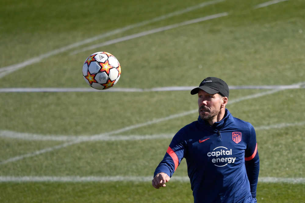 Atletico Madrid coach Diego Simeone heads a training session at the clubu00e2u20acu2122s training ground in Majadahonda, December 6, 2021, on the eve of their Uefa Champions League group B football match against FC Porto. u00e2u20acu201d AFP pic 