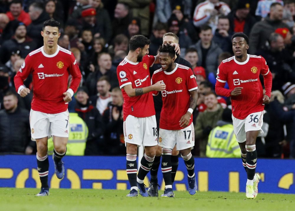 Manchester United's Fred celebrates scoring their first goal against Crystal Palace with Bruno Fernandes at Old Trafford December 5, 2021. u00e2u20acu201d Reuters pic