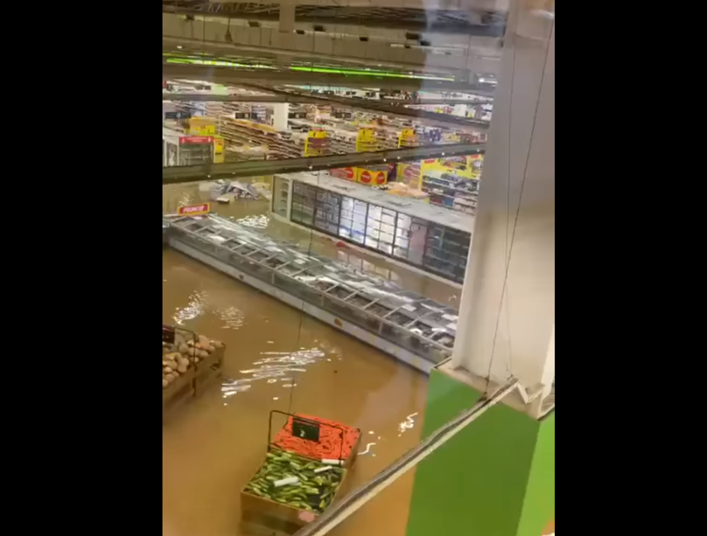 A video uploaded by RTM onto its Facebook page showed the Giant hypermarket in Section 13, Shah Alam completely inundated with rainwater today. u00e2u20acu2022 Facebook screengrab