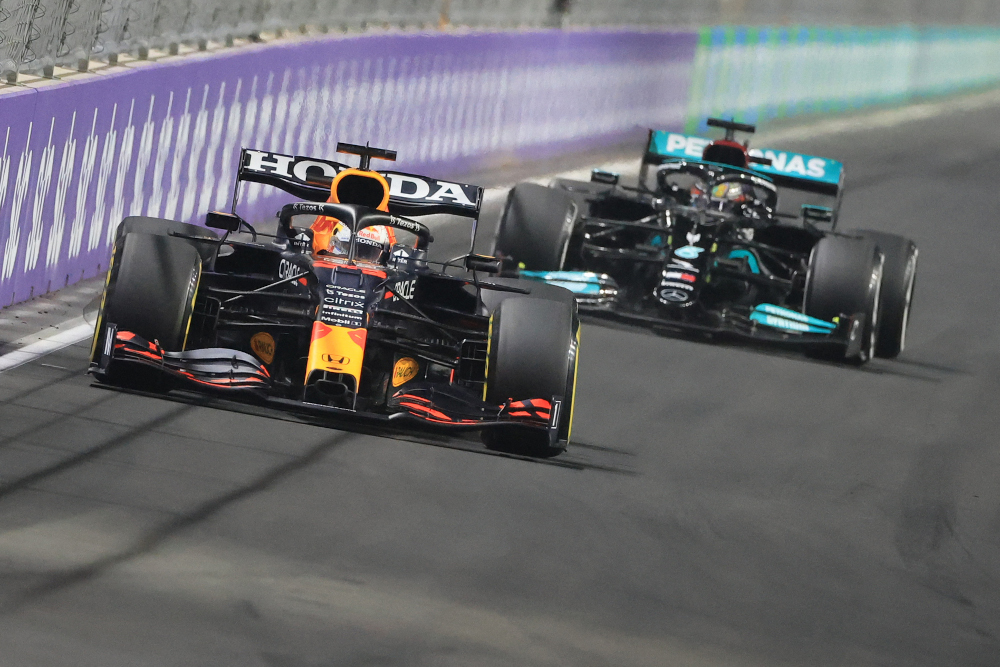 Red Bull driver Max Verstappen and Mercedes driver Lewis Hamilton compete in the Formula One Saudi Arabian Grand Prix at the Jeddah Corniche Circuit in Jeddah, December 5, 2021. u00e2u20acu201d AFP pic 