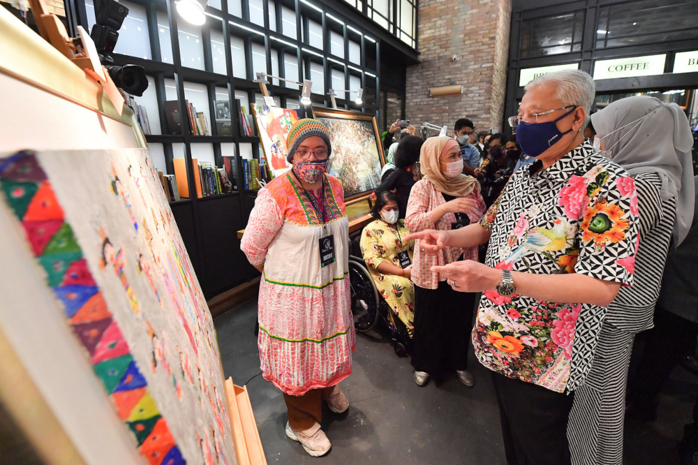 Prime Minister Datuk Seri Ismail Sabri Yaakob at an exhibition in conjunction with the International Day of PwD at Damansara Performing Arts Centre in Kuala Lumpur, December 2, 2021. u00e2u20acu201d Bernama pic 