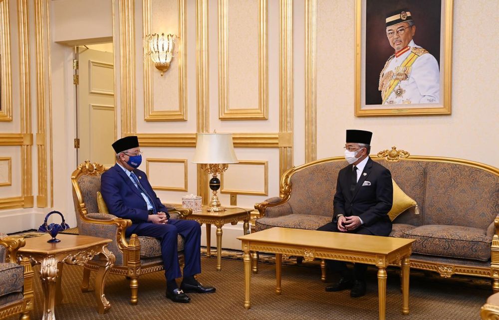 nPrime Minister Datuk Seri Ismail Sabri Yaakob was granted an audience with the Yang di-Pertuan Agong at Istana Negara in Kuala Lumpur December 17, 2021. u00e2u20acu201d Picture via Facebookn