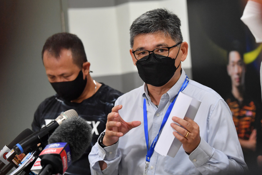 BAM Coaching and Training Committee chairman Datuk Kenny Goh at a press conference at Akademi Badminton Malaysia in Kuala Lumpur, December 28, 2021. u00e2u20acu201d Bernama pic 