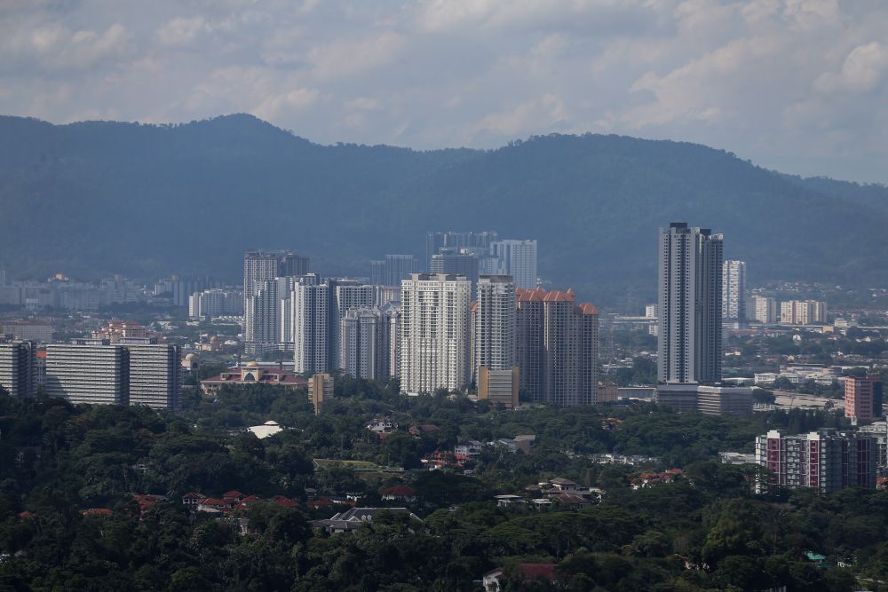 A general view of condominiums in Kuala Lumpur December 1, 2021. u00e2u20acu201d Picture by Ahmad Zamzahuri