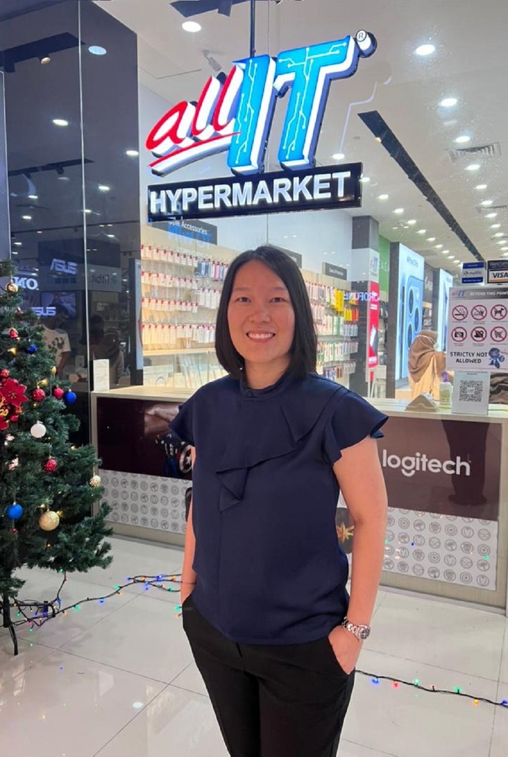 Consumers today want frictionless and trustworthy shopping experiences, says Khong. ― Picture courtesy of ALL IT