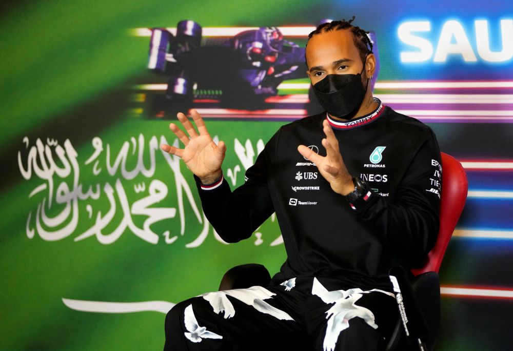 Mercedes' Lewis Hamilton speaks during a press conference at the Jeddah Corniche Circuit December 2, 2021. u00e2u20acu201d Reuters picnn